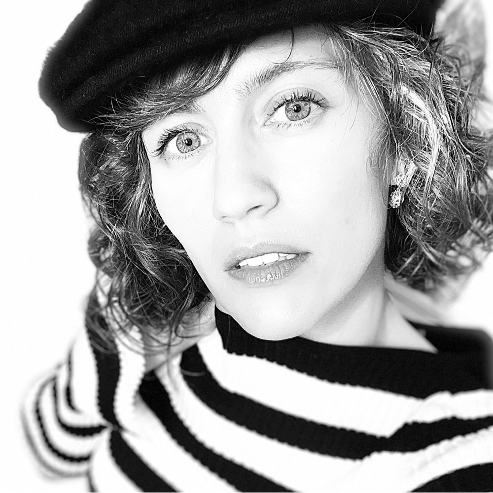 Hey Fashionistas! I’m Laura.